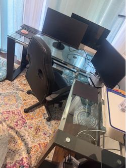 L-Shaped Work Desk