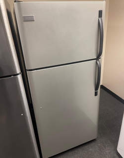 Deal: Frigidaire Top Mount Refrigerator, Stainless – Works great