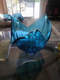 Vintage art glass decor