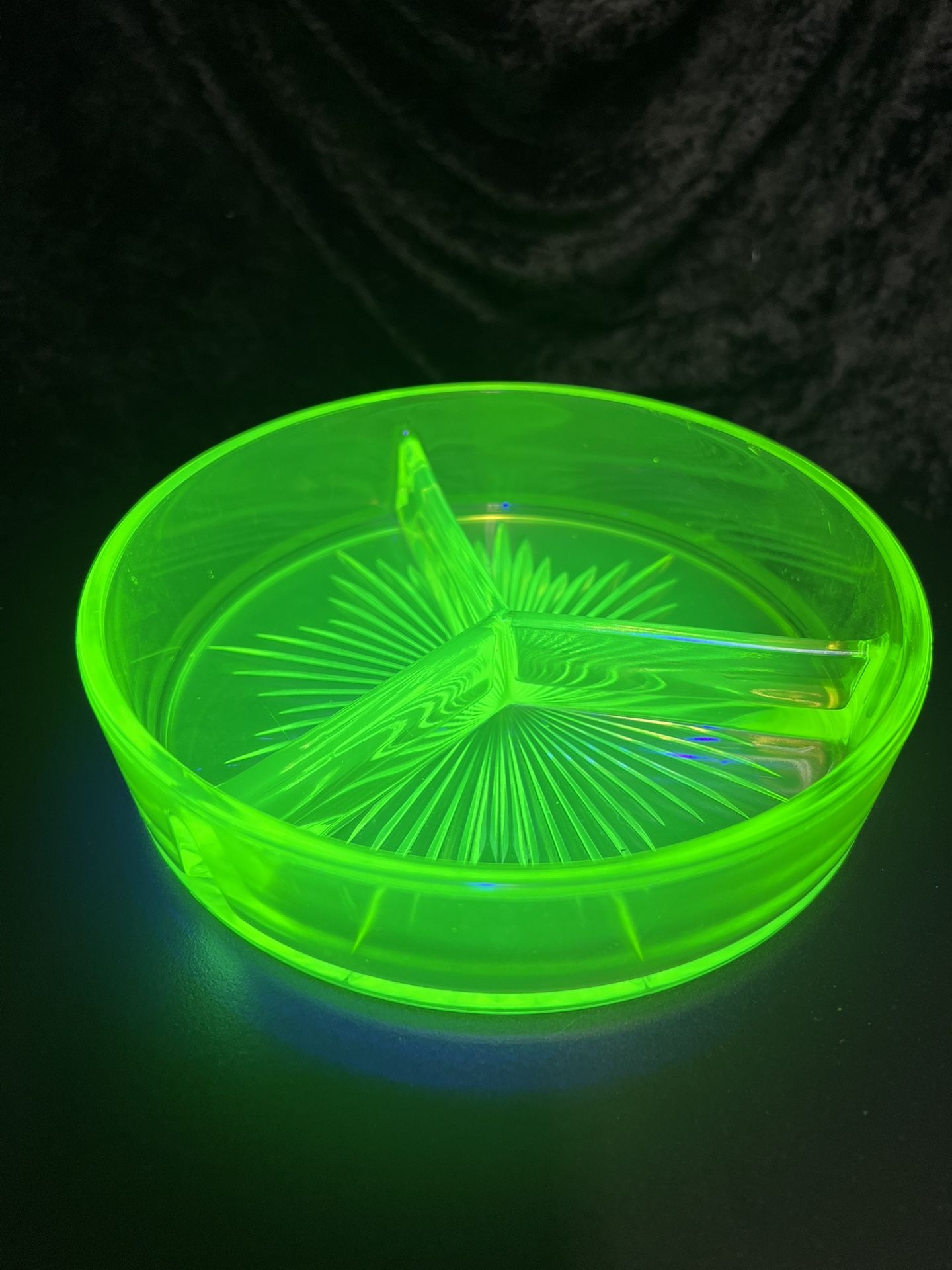 6” Vaseline Divided Dish