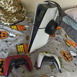 PS5 Digital Version With Wireless Turtle Beach Headset