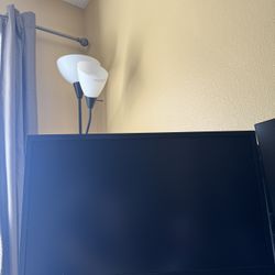 LG Monitor 24’