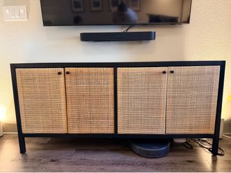 TV Stand  - 60(L)x14(W)x28.5(H) come pick me up!