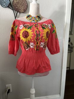 5 De Mayo Mexican Blouse Size Small