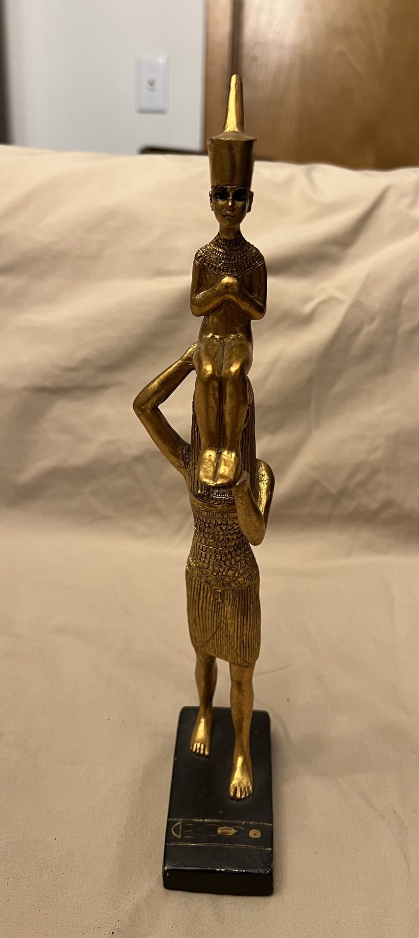 Artisans Guild International (AGI) Egyptian statue of Goddess sculpture