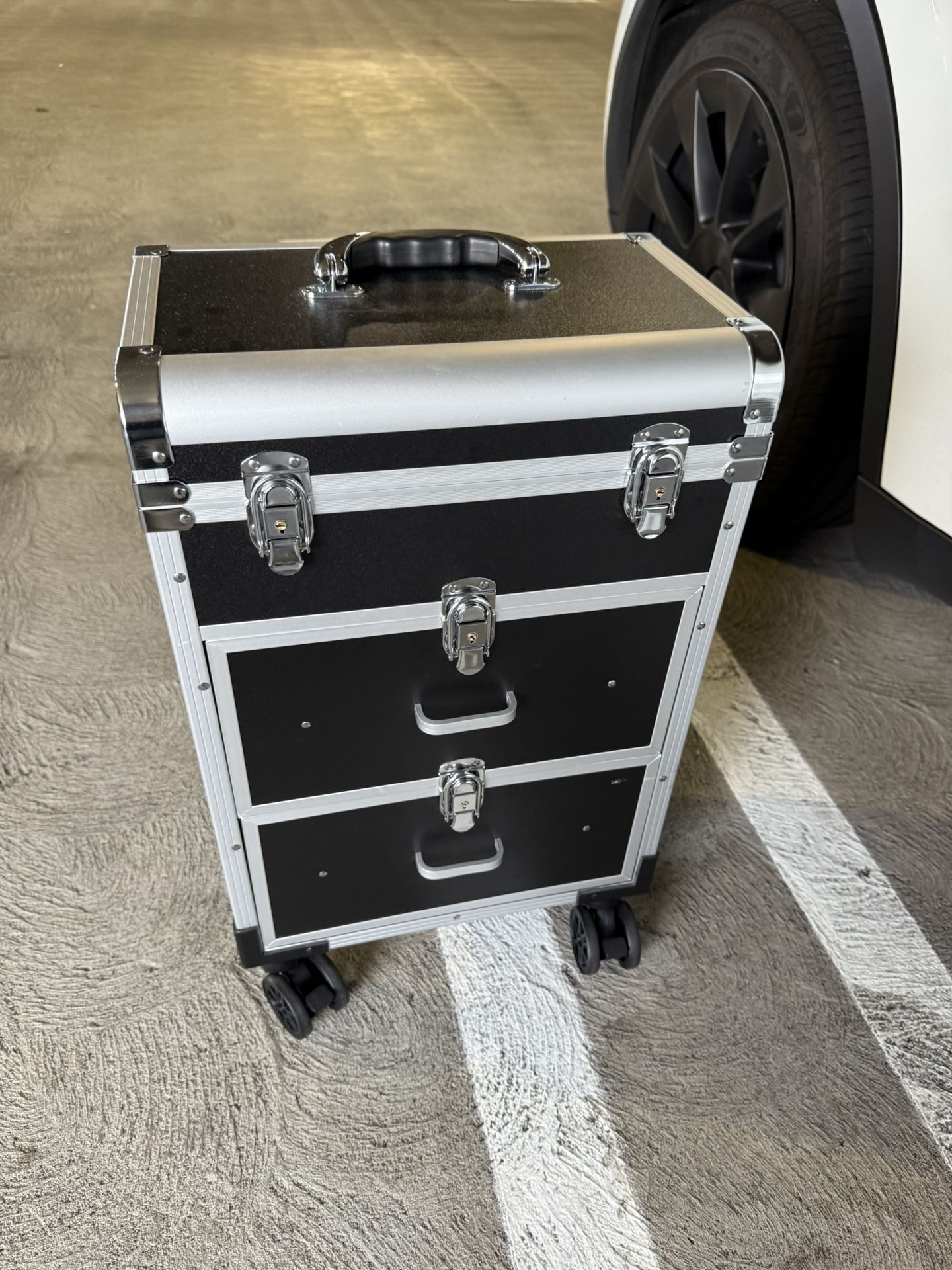 COSMETICS TRAVEL CASE!