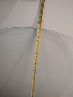 Round glass for table