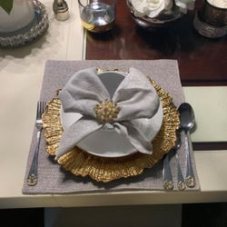 Elegant Dip-in-Gold Silverware Set - 24 Pcs!