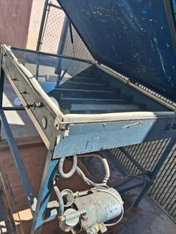 Silk screen printing equipment