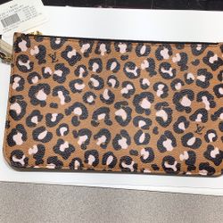 Louis Vuitton Wristlet