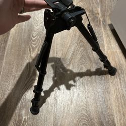 Folding Gun Or Camera Bi- Pod