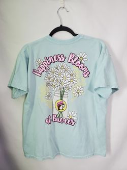 Happiness Blooms At Buc-ee’s T-Shirt Womens Size Large Flowers Graphic Design