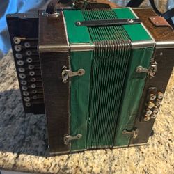 Acordion De Dos Linas Hohner 