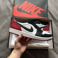 Black Toe Jordan 1 Low