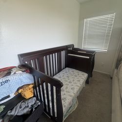 Baby Crib 