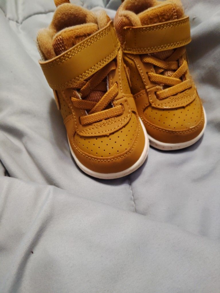 Toddler Nikes Size 4c