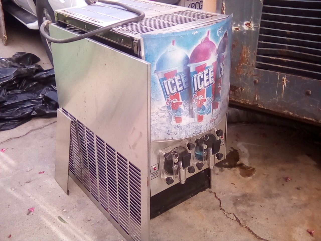 Commercial Slurpee Machine 2 flavors for Sale in Wildomar, CA OfferUp