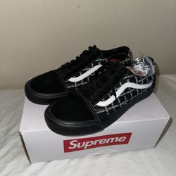 Size 10.5 - VANS Supreme x Old Skool Pro Logo Pattern - Black