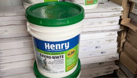 Henry Enviro-White Elastomeric Roof Coating/ Recubrimiento reflectante para techos Enviro-White, elastomérico y 100% acrílico, 4.75  galones