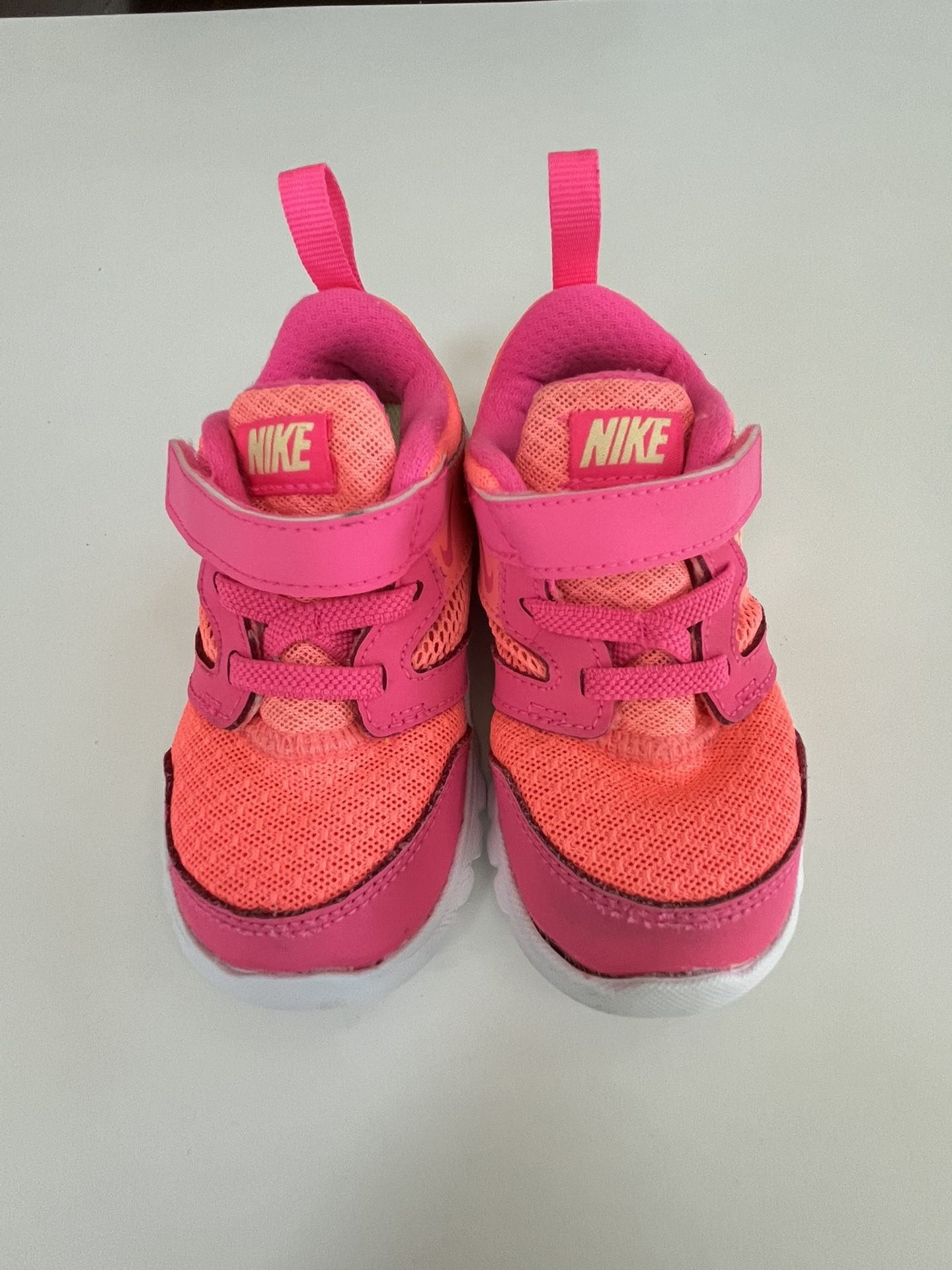 Toddler Nike Shoes Size 7c