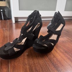Women’s Black Wedges