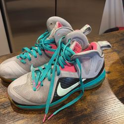 Nike - Lebron 9: South Beach (no box) Size 8.5 Men’s