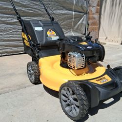 Dewalt 21" Gas ⛽️ Self Propelled Lawn Mower 