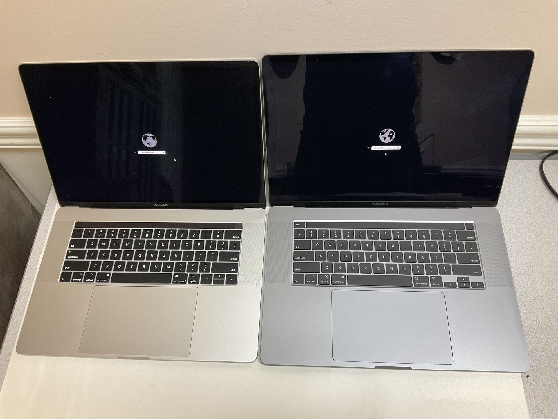 2 MacBook Pro ( Read First )