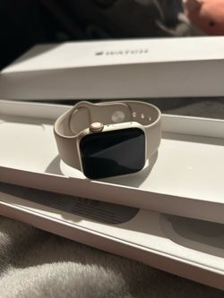 Apple Watch SE 2nd Gen 40mm GPS + Cellular Starlight - Like New - Box + Charger
