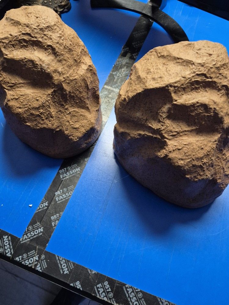 Outdoor Rock Speakers