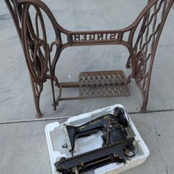 Antique Singer Sewing Machine. Still In Original Box