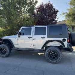 2009 Jeep Wrangler Sahara 