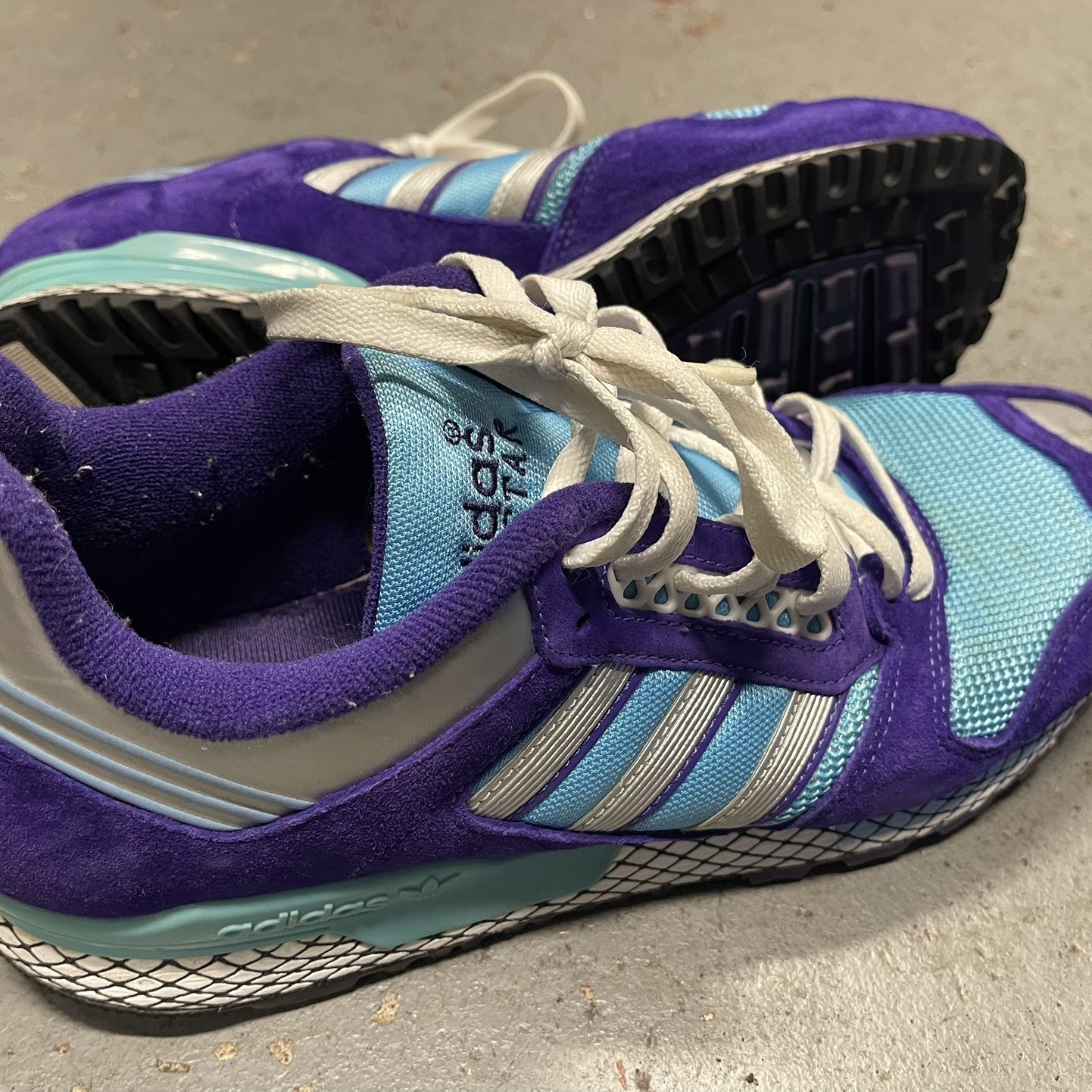 ブルーノ Adidas Questar Sneakers Size 10 Barely Used for Sale in San Bruno