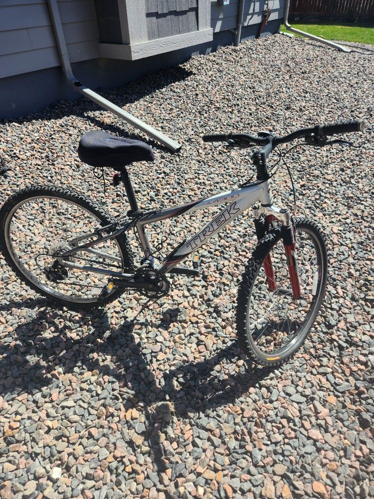 Trek 4300 Women's