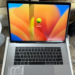 Apple MacBook Pro  Touch Bar 15" i7 16GB 516GB SSD 