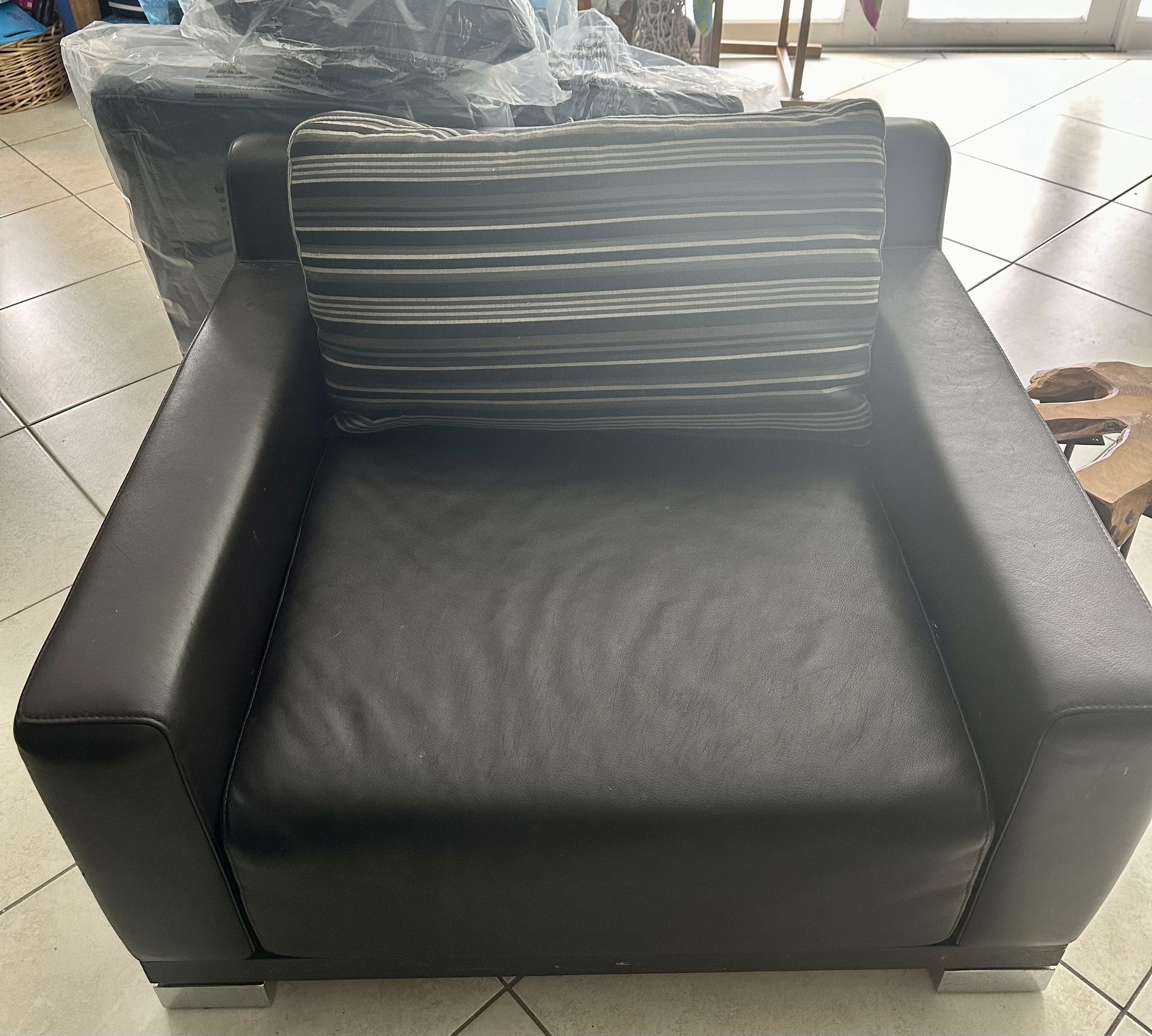 DELLAROBBIA 2 Peace Single Sofas Italian Leather