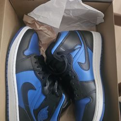 9.5 Jordan 1 Mid
