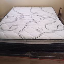 King size bed and box spring
