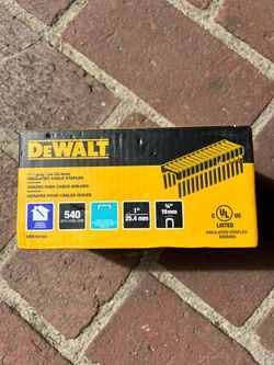 DeWalt insulated cable staples DRS18100