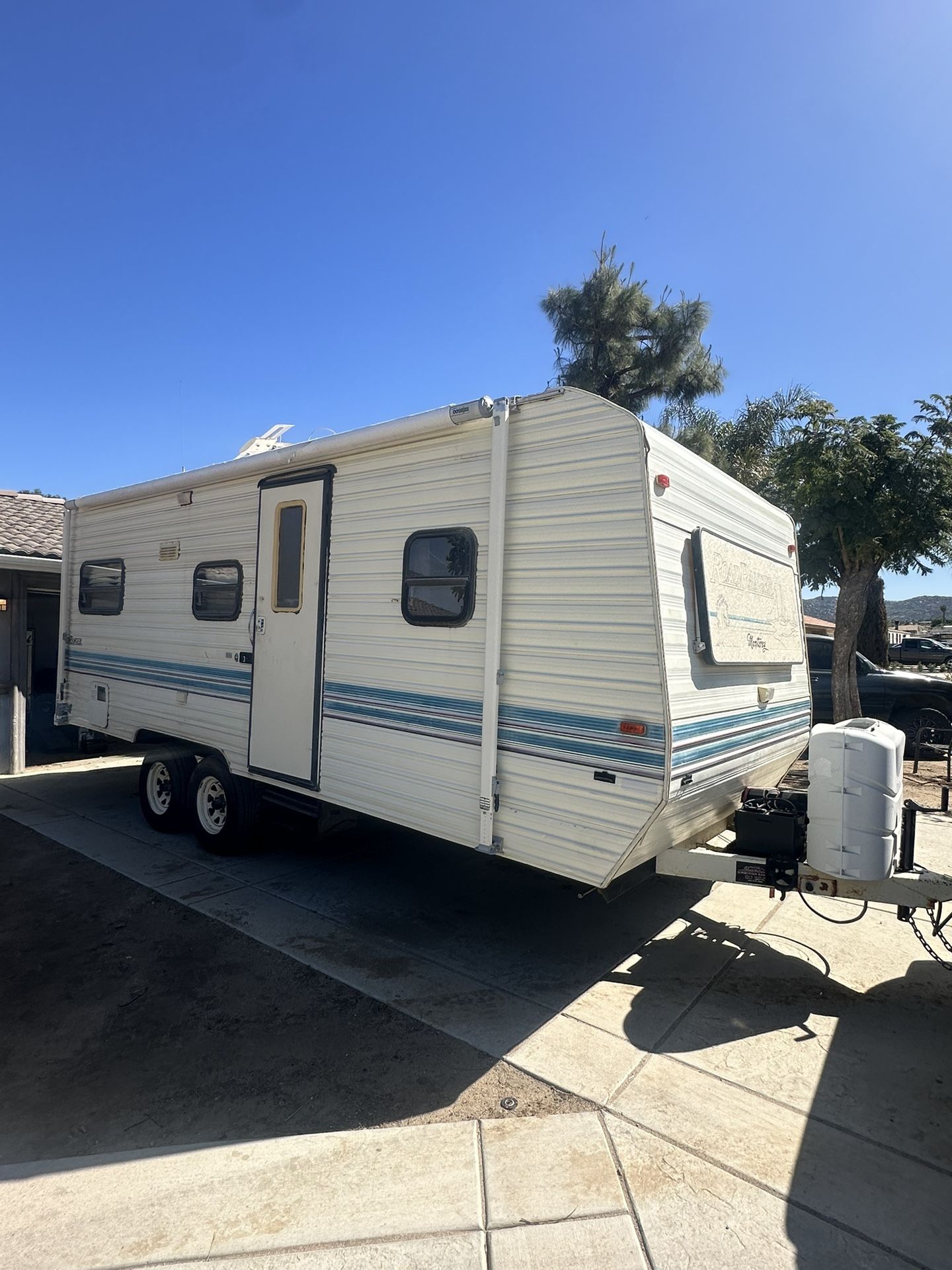 1994 Road Ranger 23 Foot Travel Trailer