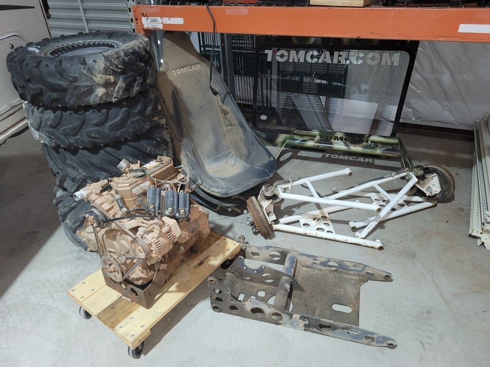 Tomcar Tm27 Parts Pile