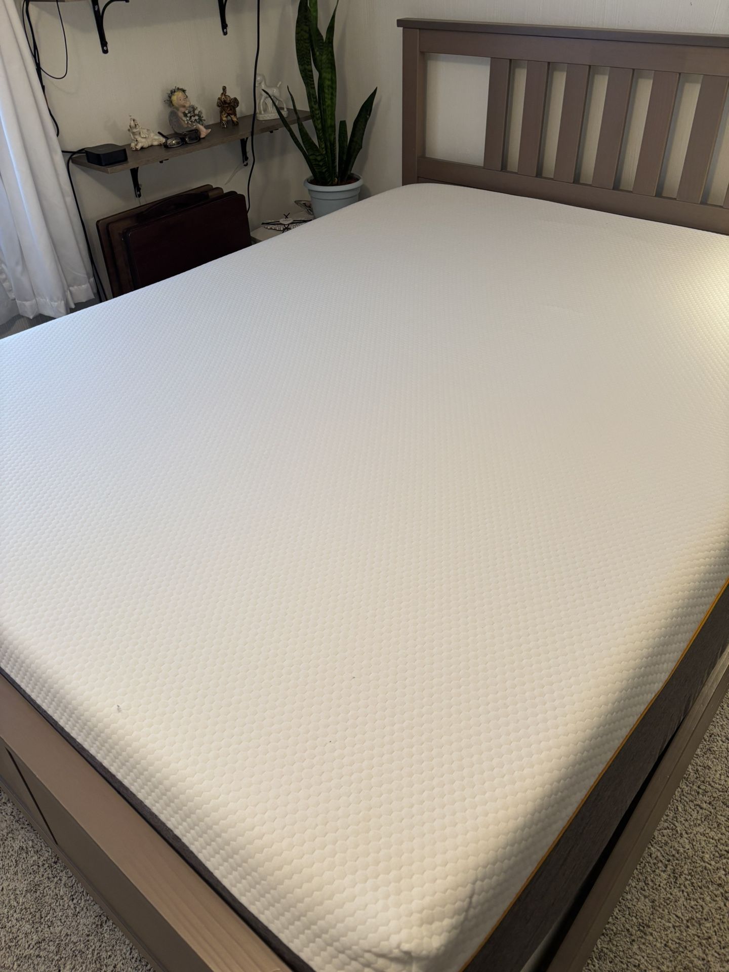 Queen Mattress and Boxspring Set