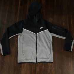 OG Nike Tech Grey & Black