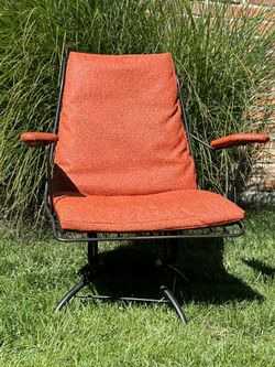Mid-Century Modern Swivel/Rocking Chair