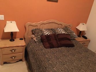 Bedroom set