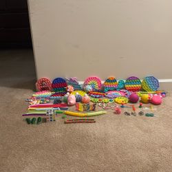 72 fidget toys