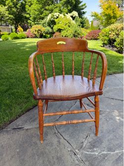 Antique Pennsylvania Captain’s Chair