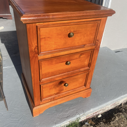 IKEA DRESSER White Color