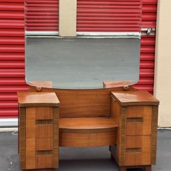 Mid Century-dresser
