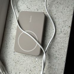 Belkin Magnetic Power Bank 